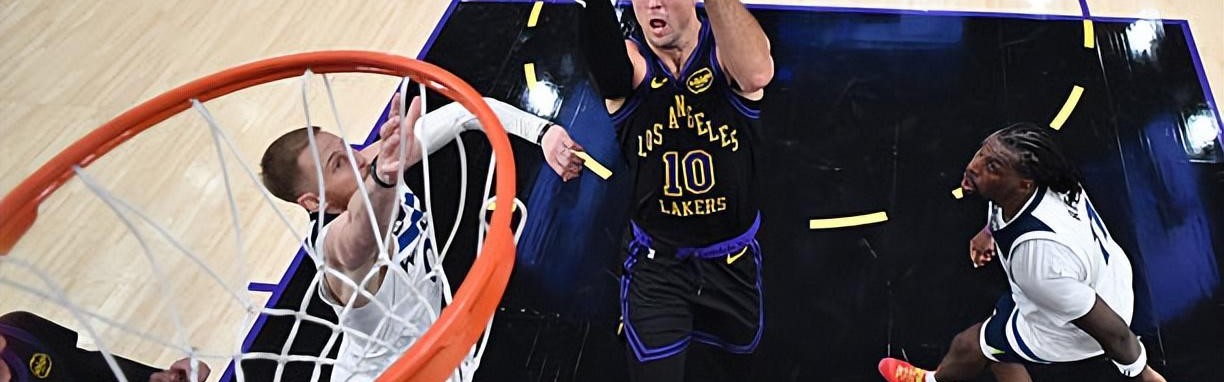 极速赛车-不只是一个三分投手，湖人吃下后场新援真是一笔极其关键的操作？