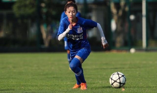 极速赛车-18岁全运会绝杀走红 被评为最美女足球员如今退役
